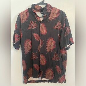 Leaf-print button down
